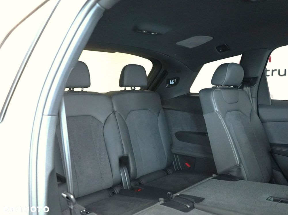 Audi Q7 - 32