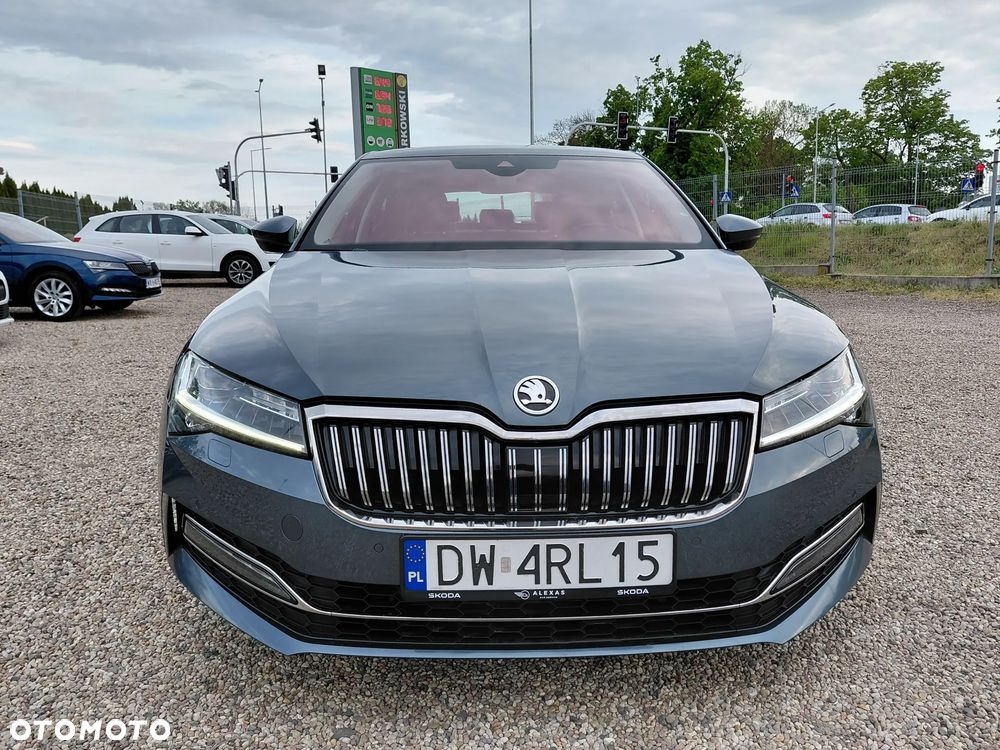 Skoda Superb 2.0 TSI L&K DSG - 19