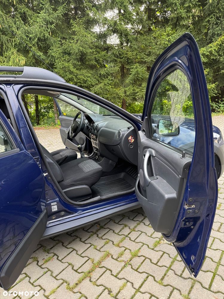 Dacia Duster 1.6 SCe Laureate 4x4 S&S - 11
