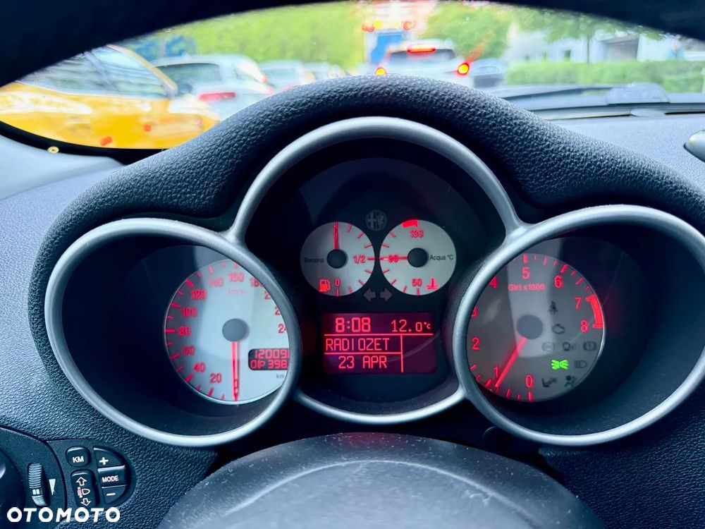Alfa Romeo 147 1.6 Twin Spark Progression - 12