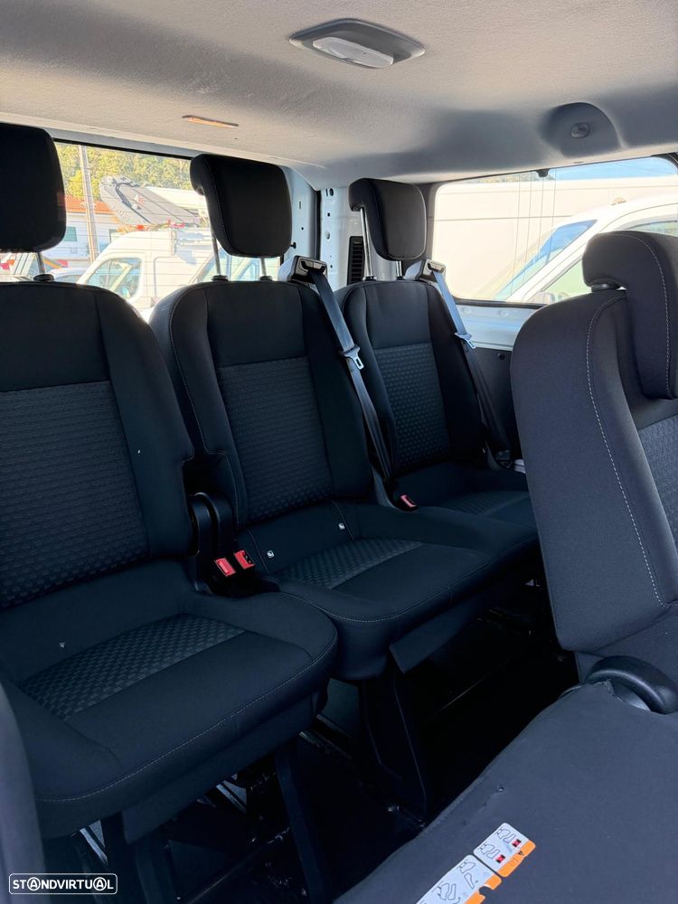Ford Transit Custom - 8 Lugares - 9