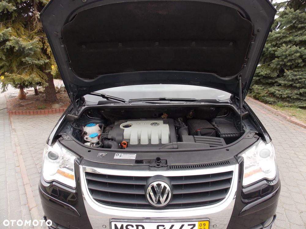 Volkswagen Touran 1.9 TDI DSG United - 29