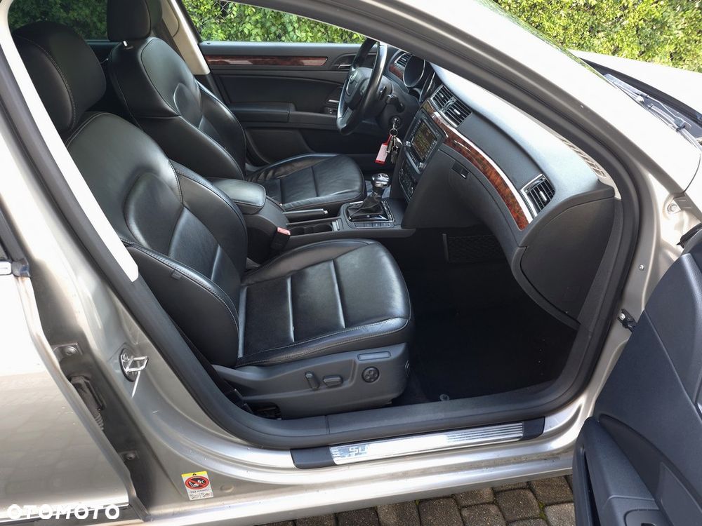 Skoda Superb 2.0 TDI Platinum DSG - 6