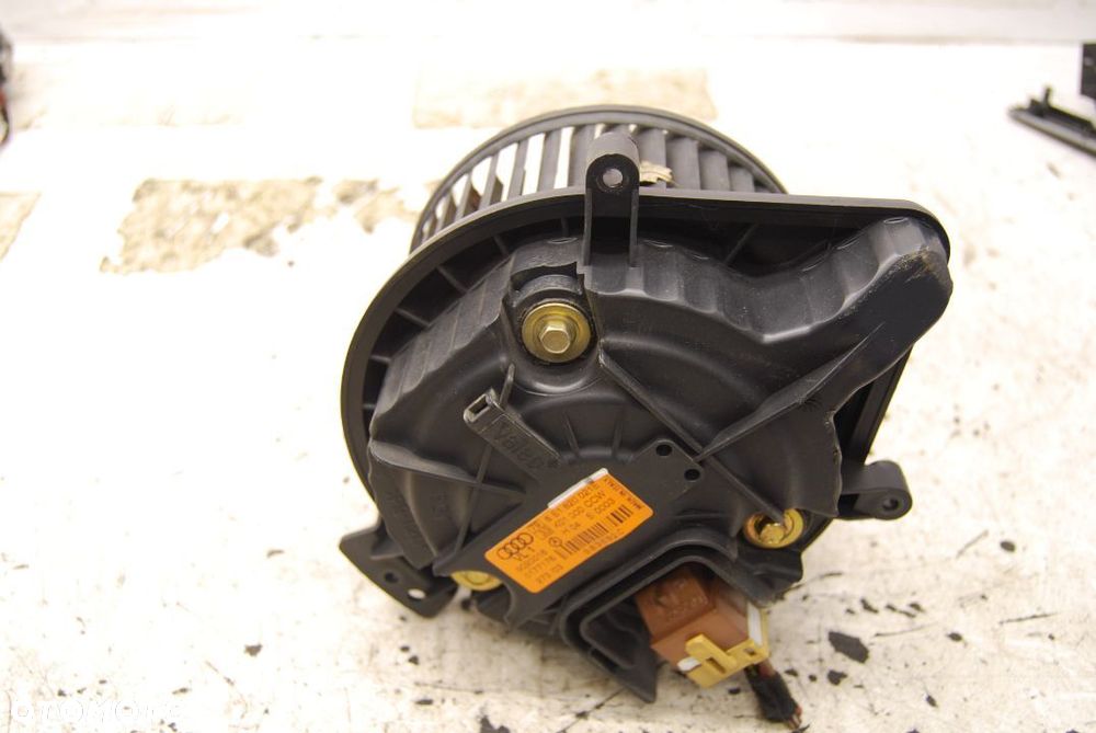 WENTYLATOR NAWIEWU 8E1820021E AUDI A4 B6 B7 8E1820021B 8E1820021A - 2