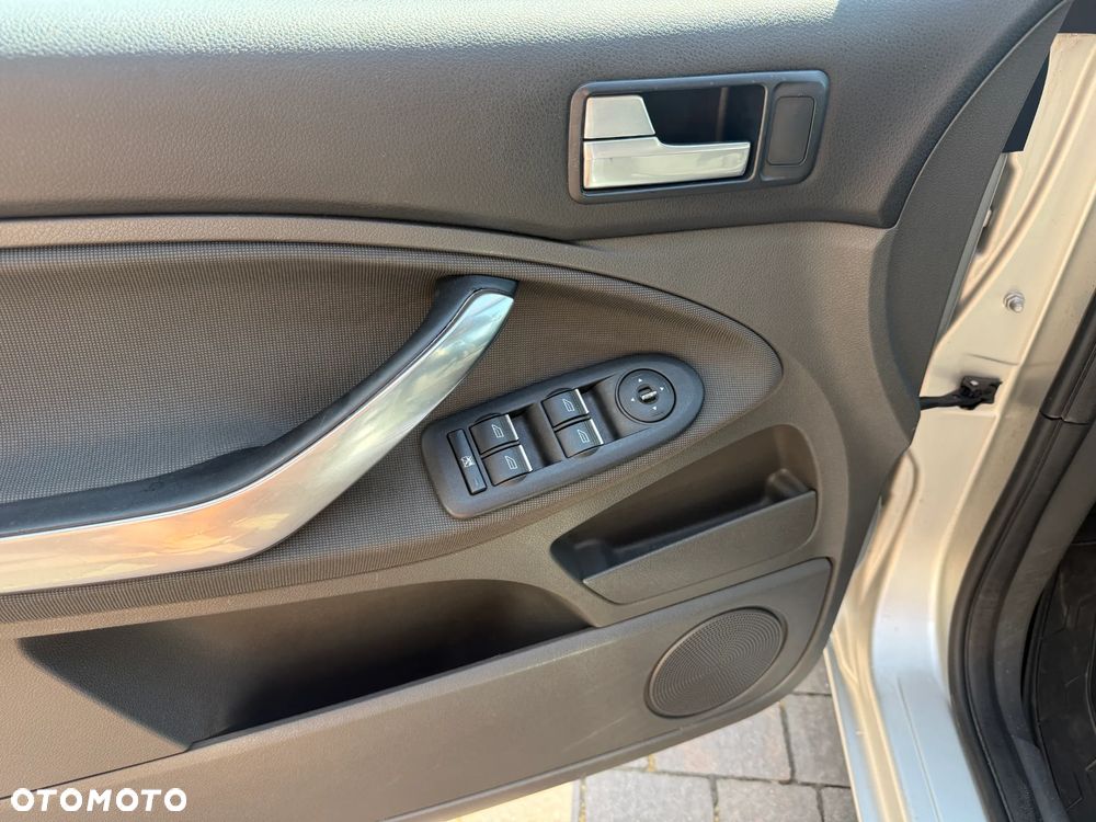 Ford C-MAX - 12