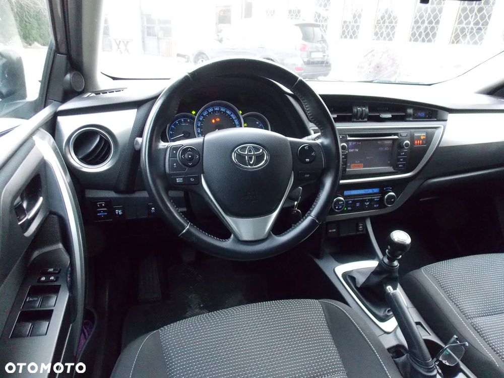 Toyota Auris 1.4 D-4D Edition - 21