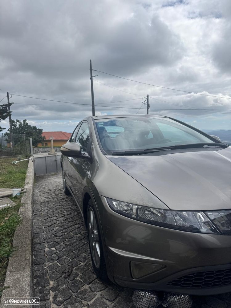 Honda Civic 1.8 Sport - 3