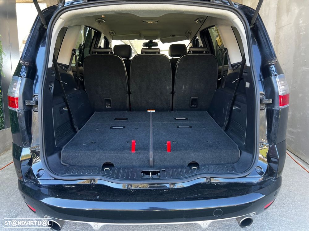 Ford S-Max 2.2 TDCi Titanium 7L - 41