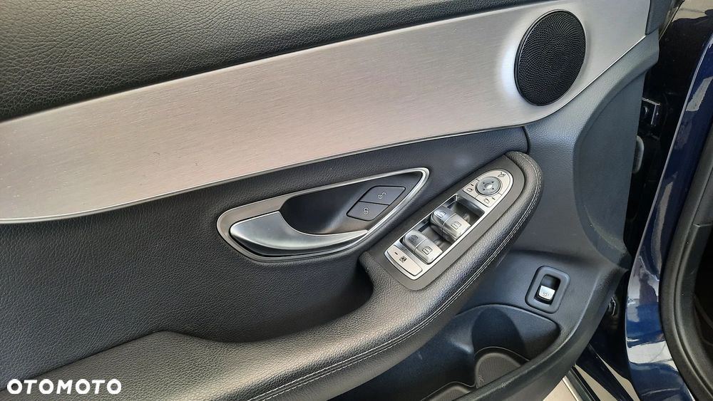 Mercedes-Benz Klasa C 220 d 4Matic 9G-TRONIC - 9