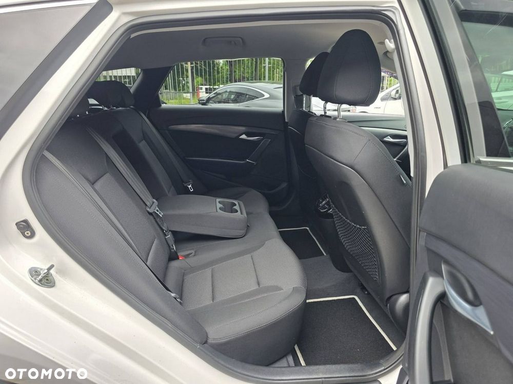 Hyundai i40 1.7 CRDi Automatik Premium - 35