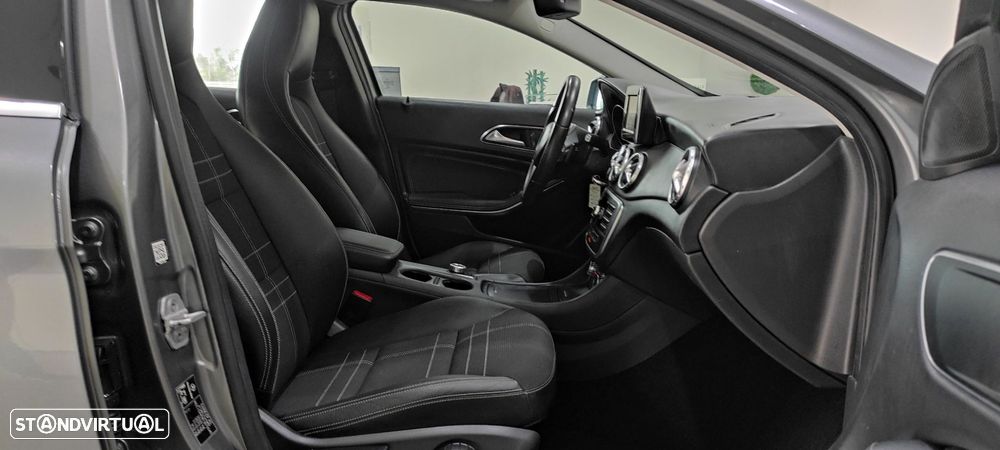 Mercedes-Benz GLA 200 CDI Urban Aut. - 23