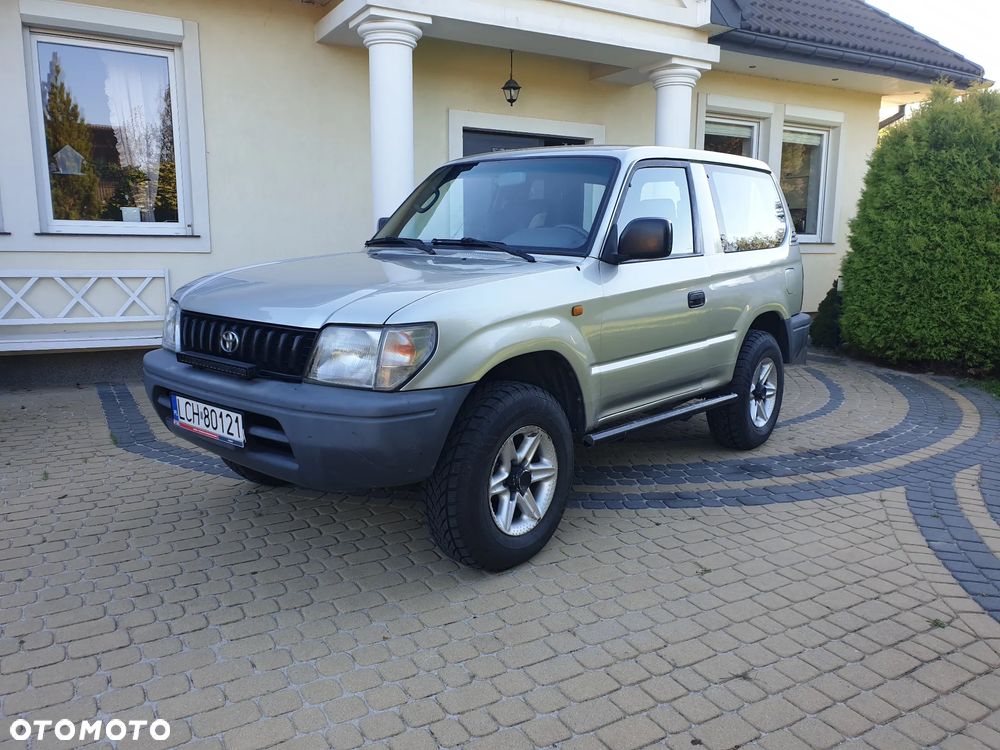 Toyota Land Cruiser - 1