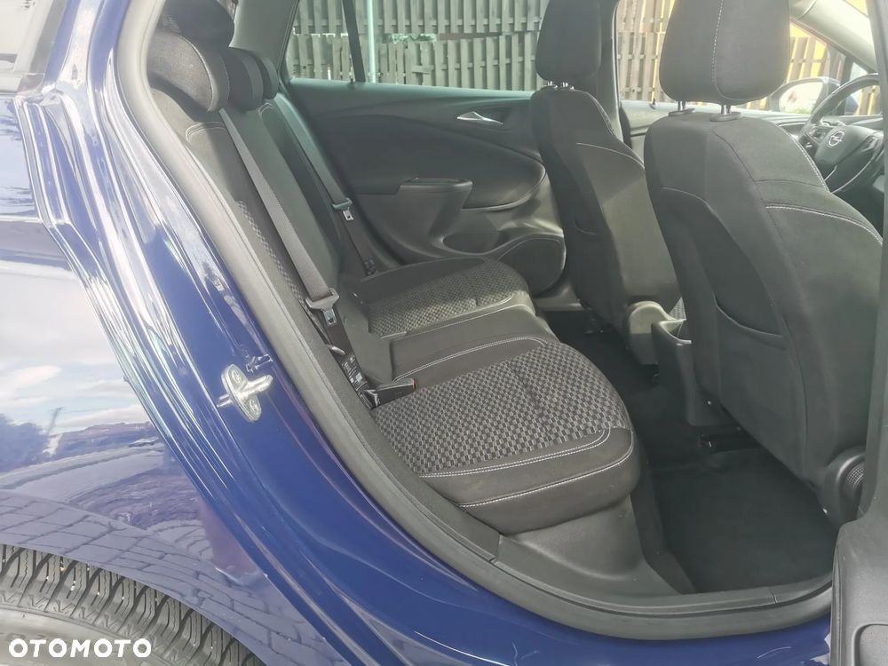 Opel Astra 1.6 D Automatik Start/Stop Dynamic - 12