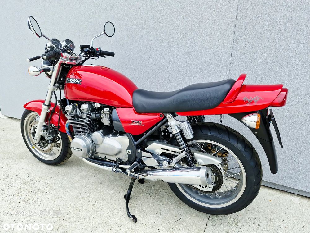 Kawasaki Zephyr - 21