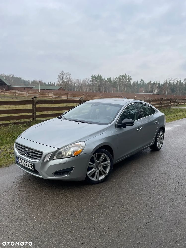 Volvo S60 T6 AWD Geartronic Summum - 5