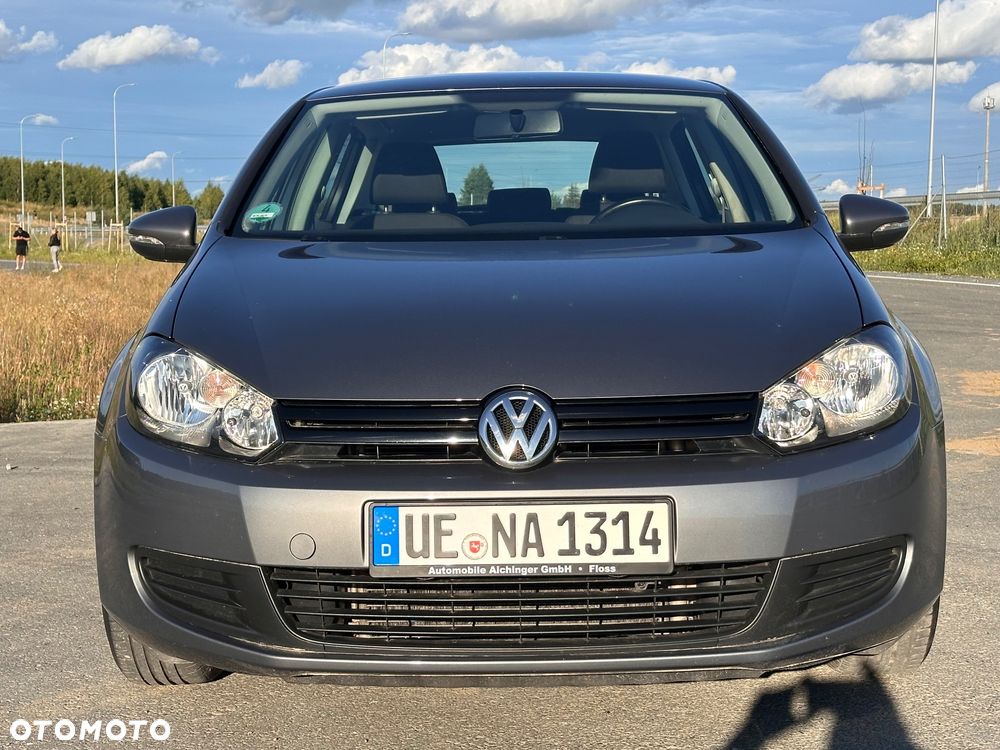 Volkswagen Golf - 33
