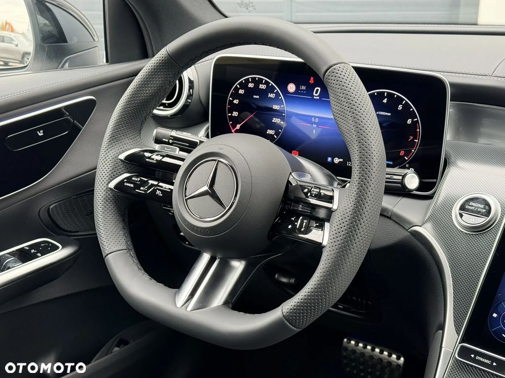Mercedes-Benz GLC - 14