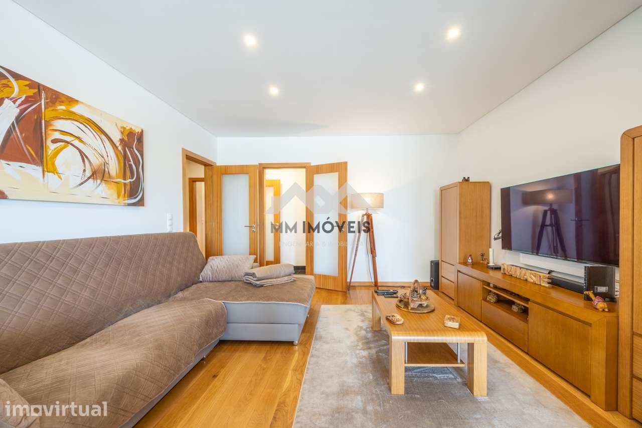 Apartamento T3 | Fânzeres | Condominio Fechado | 2 Lug. Garagem - Grande imagem: 2/40