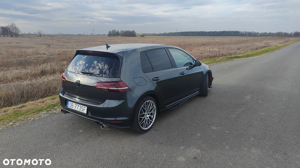 Volkswagen Golf GTI Performance BlueMotion Technology - 4