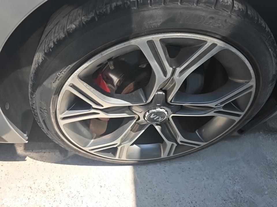 Kia Stinger 3.3 T-GDI V6 GT AWD - 15