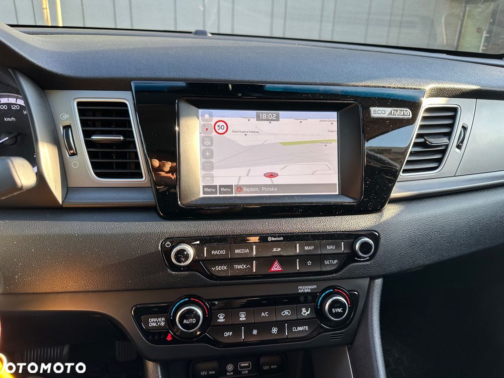 Kia Niro 1.6 GDI Hybrid M - 11