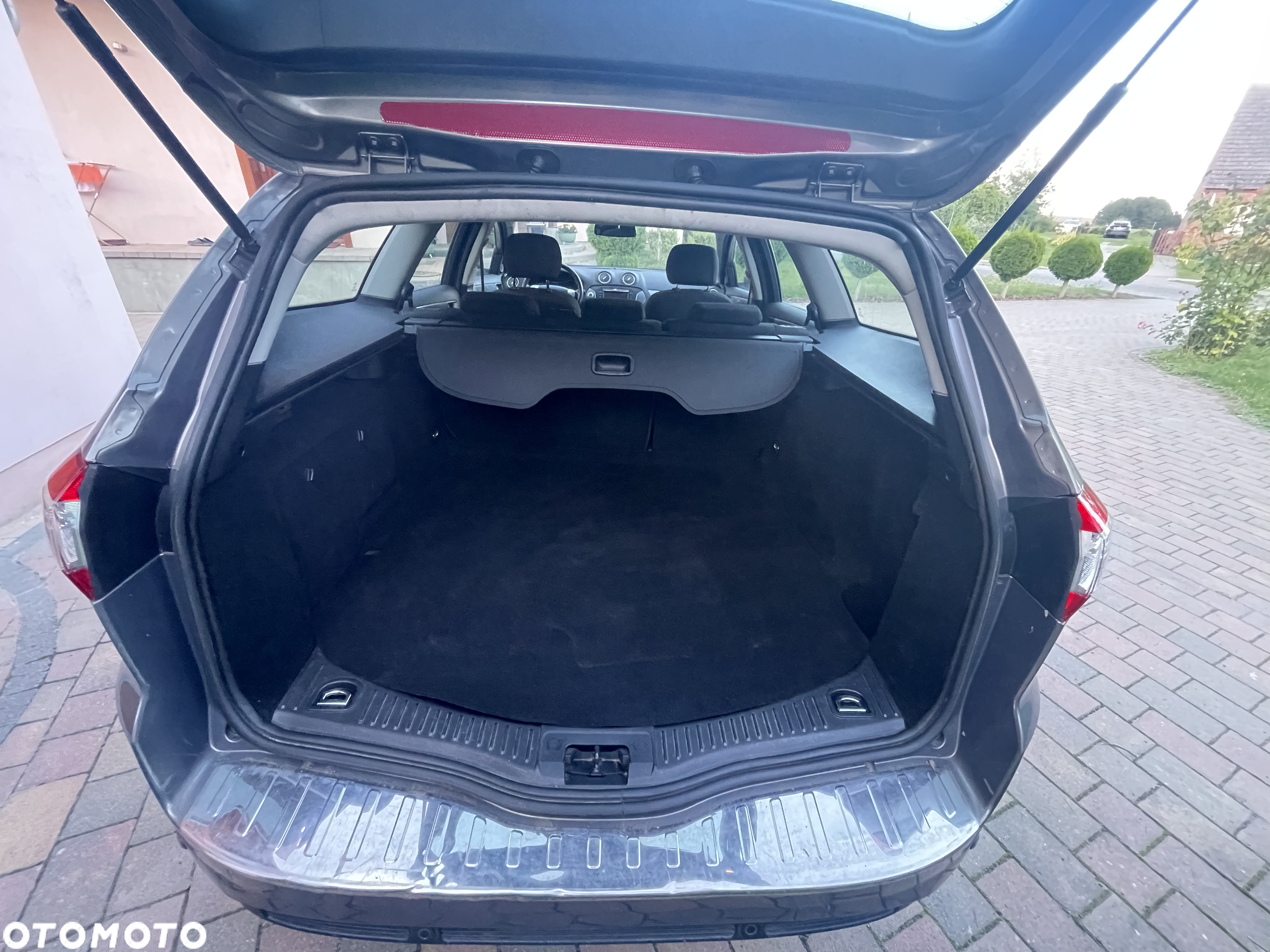 Ford Mondeo 1.6 TDCi Titanium - 11