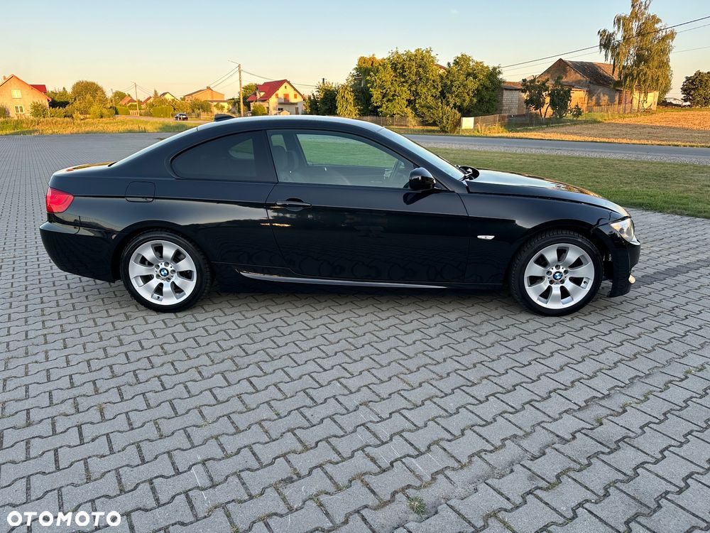 BMW Seria 3 320d M Sport Edition - 9