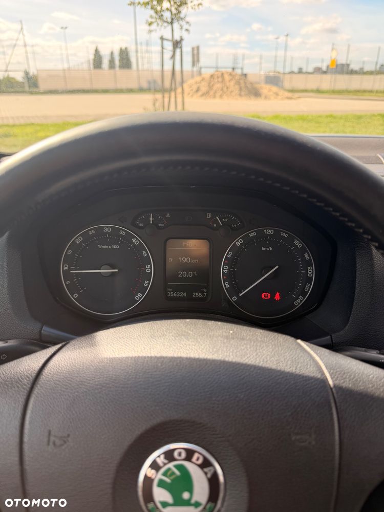Skoda Octavia 2.0 TDI Ambiente - 12