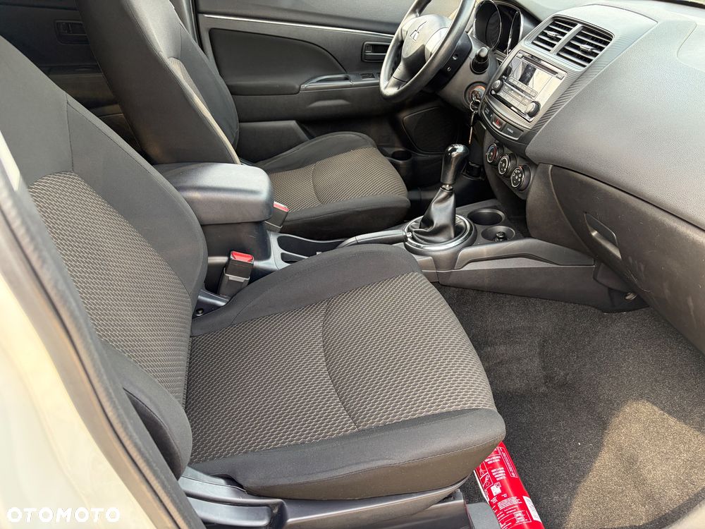 Mitsubishi ASX - 13