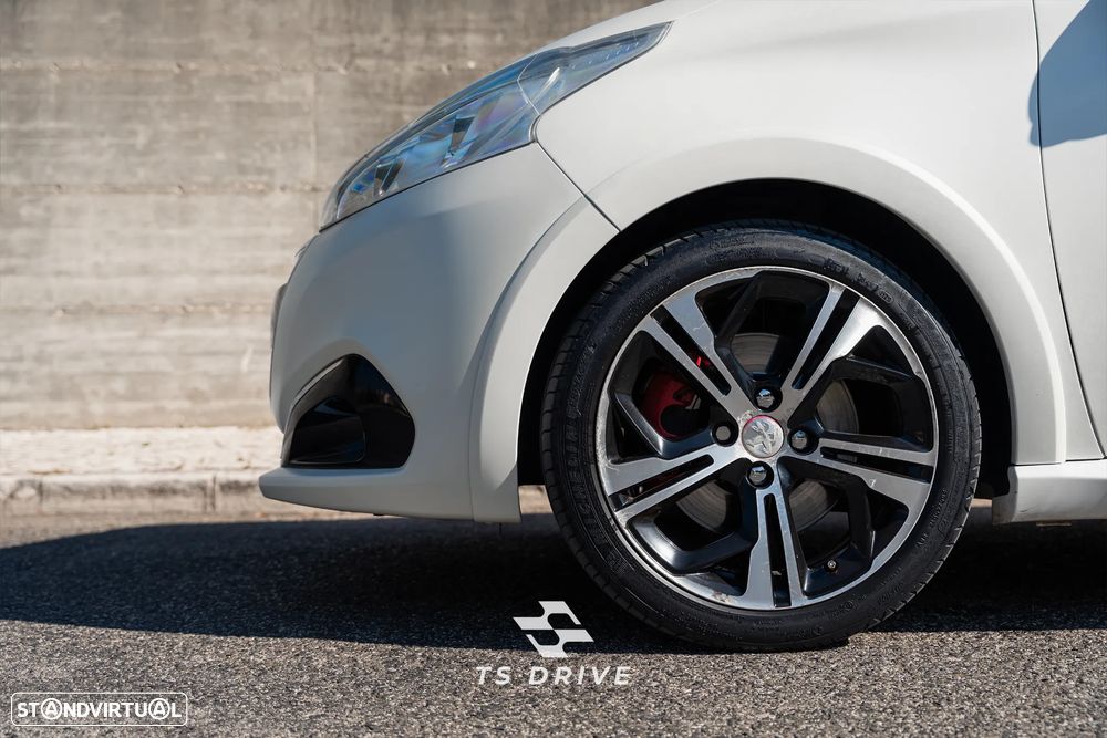Peugeot 208 1.6 THP GTi - 15