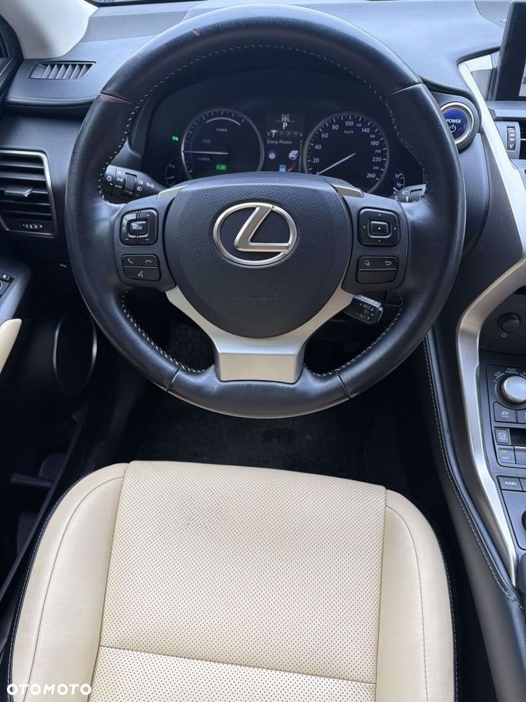Lexus NX 300h Comfort AWD - 14