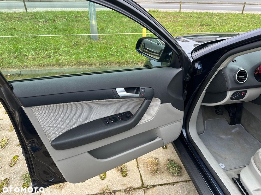 Audi A3 Sportback 1.8 TFSI Ambiente - 15