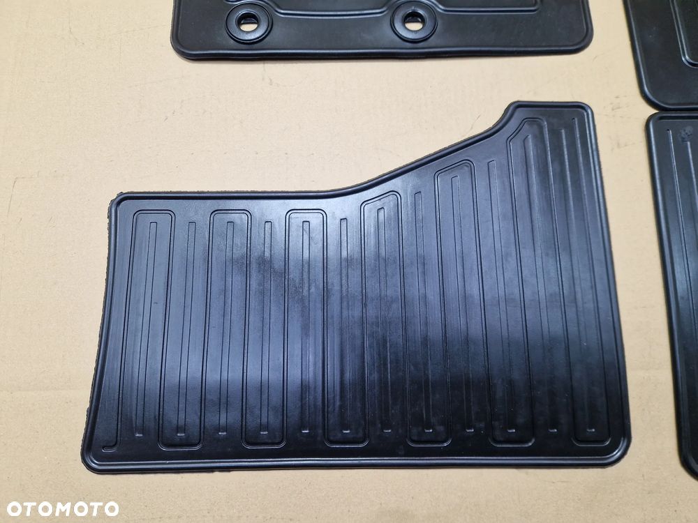 Oryginalne Dywaniki Toyota YARIS 11- GUMOWE PZ49K-B0355-RJ - 4