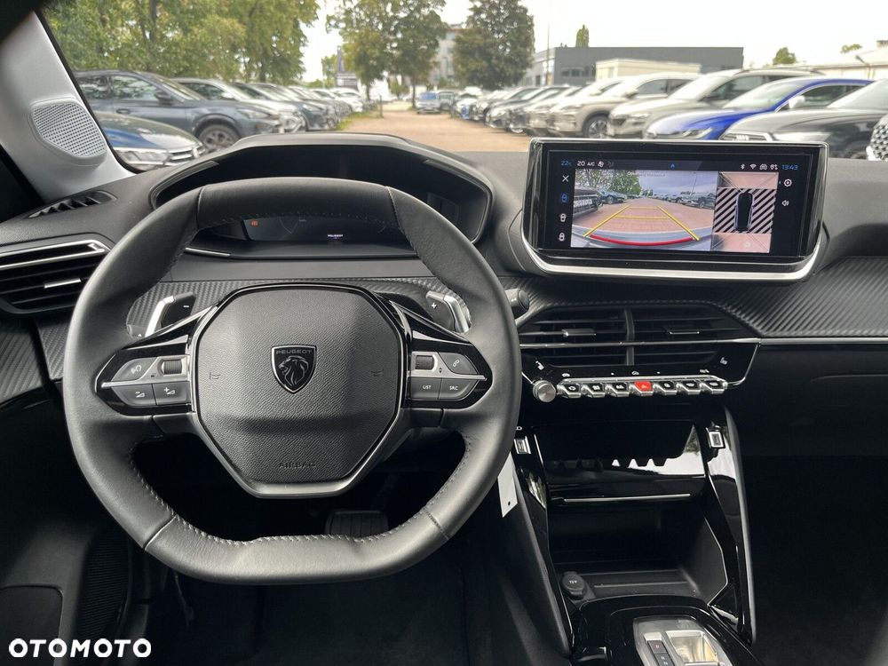 Peugeot 208 - 16