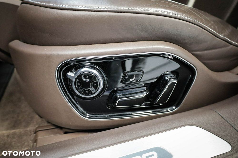 Audi A8 - 18