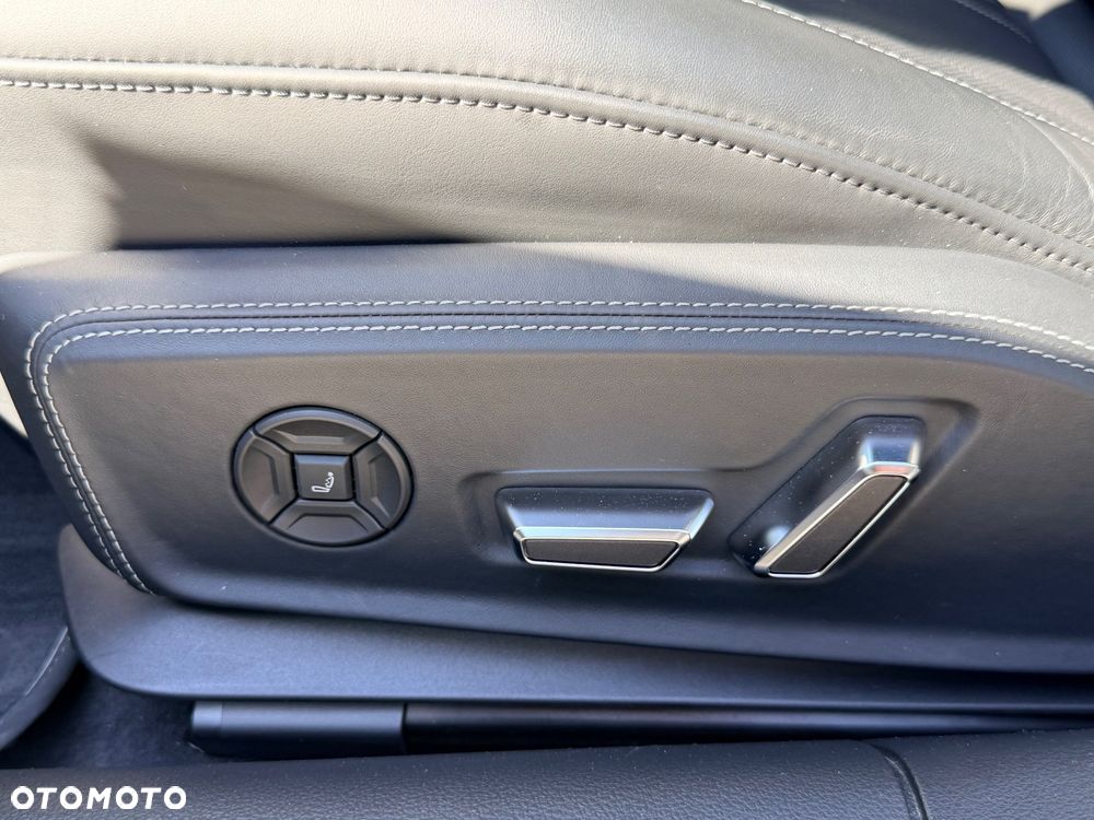 Audi A6 Avant 55 TFSI e quattro S tronic sport - 16