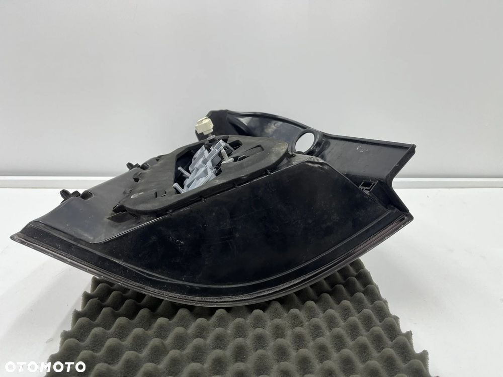 Lampa Opel Zafira B 05-08r Prawa tylna Prawy tył EU 4421948 - 12