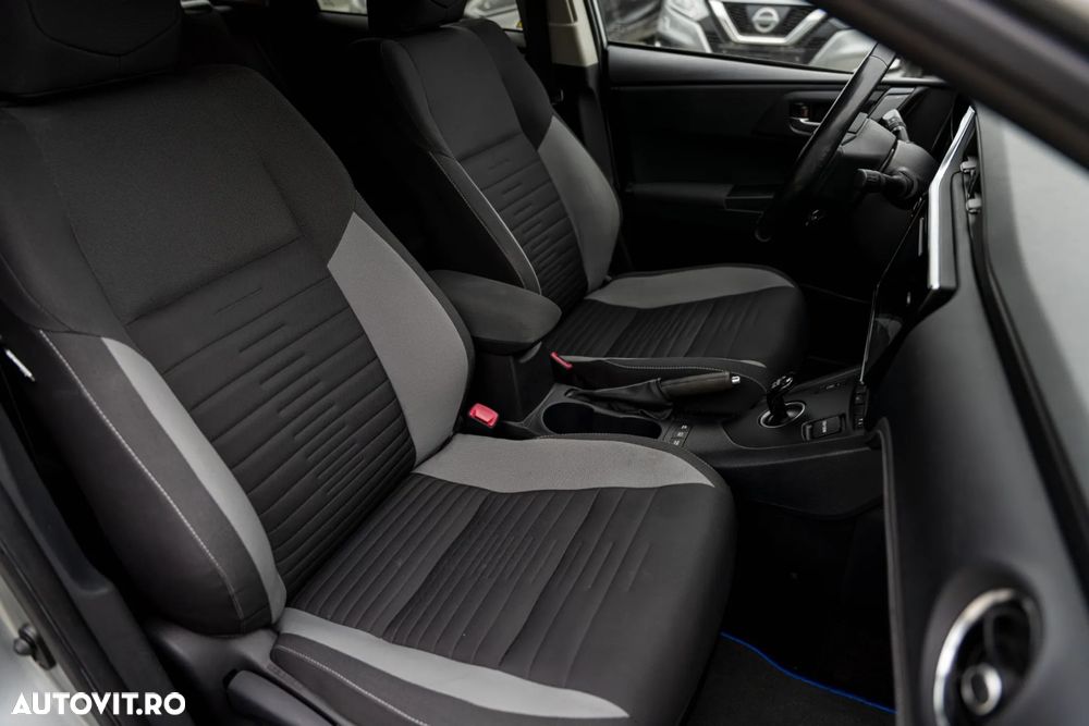 Toyota Auris 1.8 VVT-i Hybrid Automatik Touring Sports Edition - 15