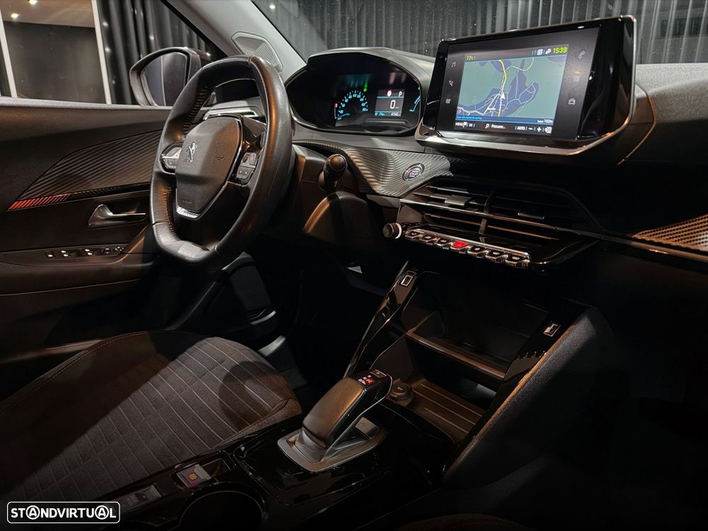 Peugeot e-2008 50 kWh Active - 29