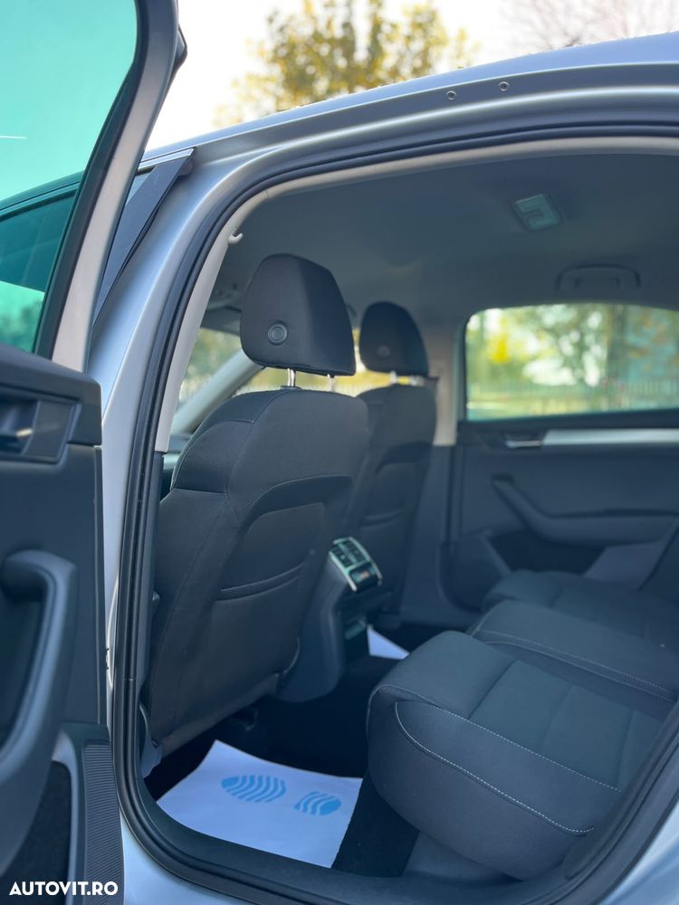 Skoda Superb 2.0 TDI DSG Ambition - 7