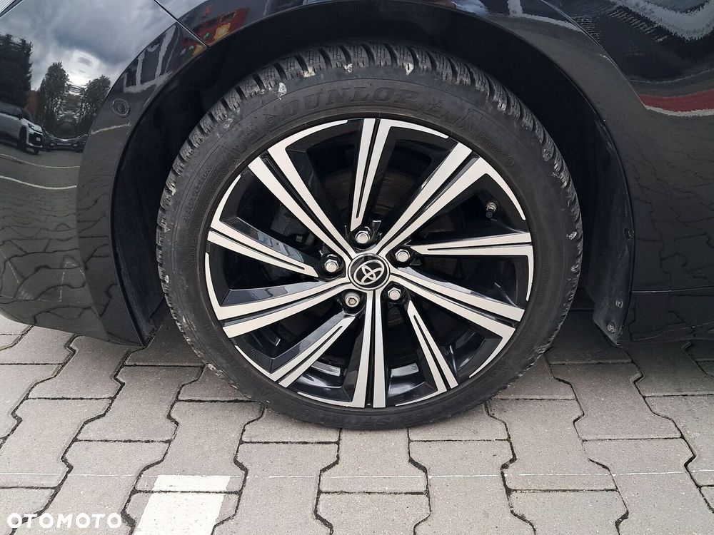 Toyota Corolla 1.8 Hybrid Comfort - 29