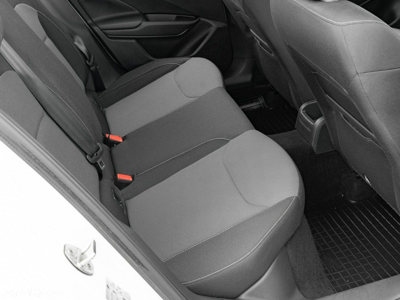 Skoda Fabia 1.0 Ambition - 26