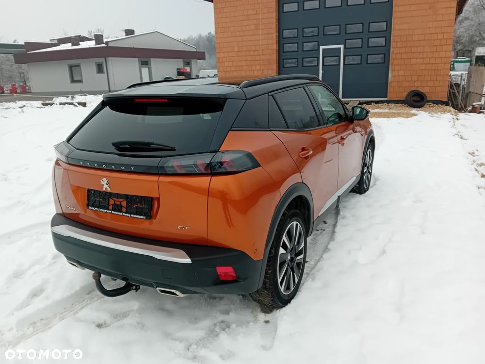 Peugeot 2008 PureTech 155 EAT8 GT - 2