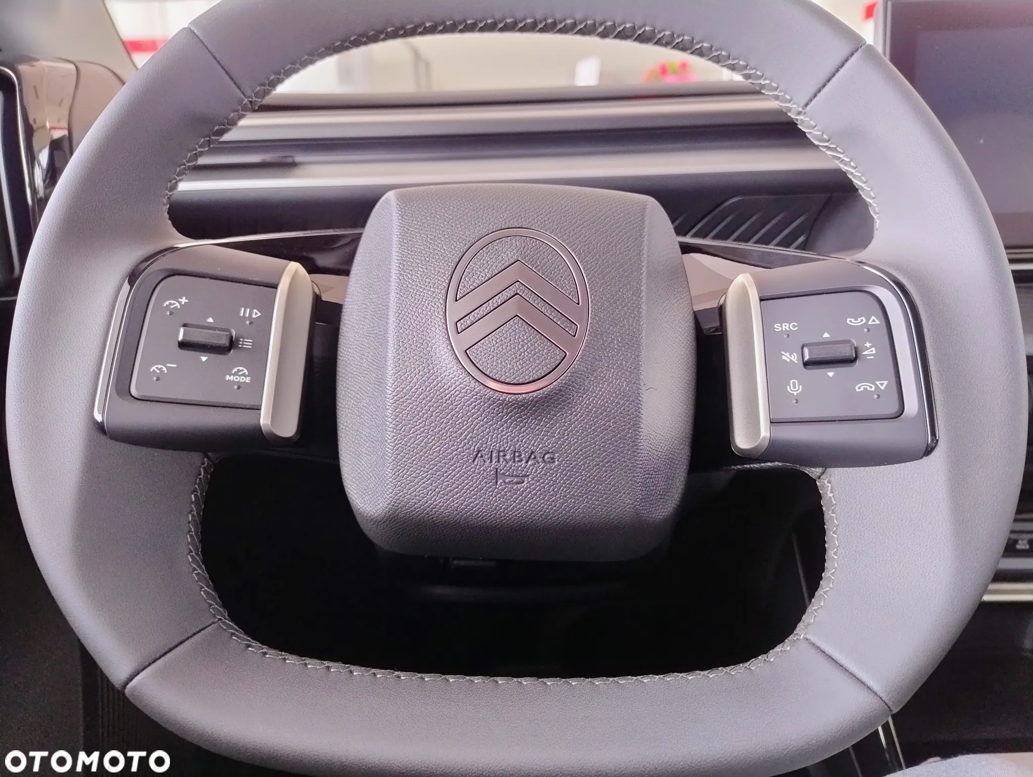 Citroën C3 Aircross 1.2 mHEV Plus S&S eDCT6 - 13