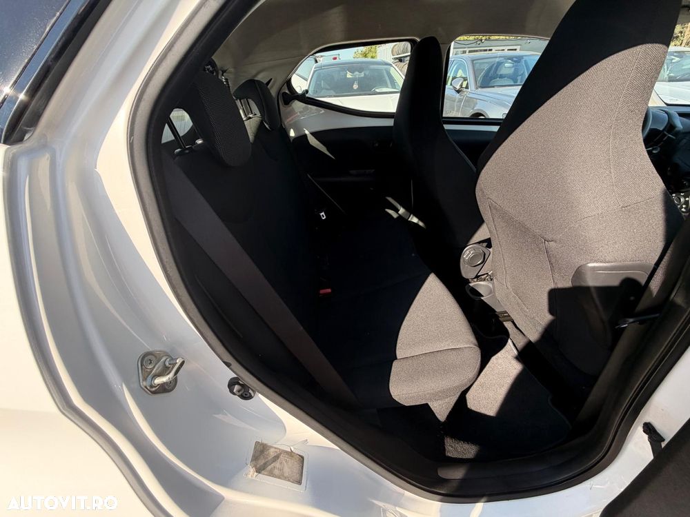Toyota Aygo 1.0 VVY-I 5 usi X-connect - 16
