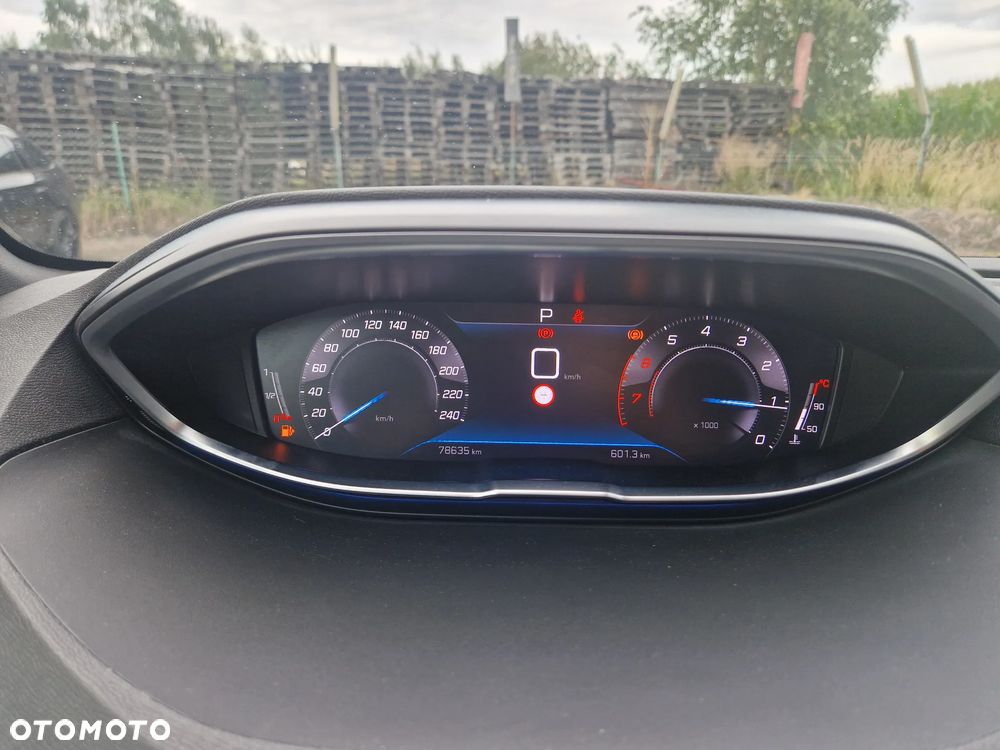 Peugeot 5008 PureTech 130 EAT8 Stop & Start Active Pack - 30