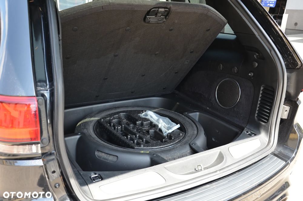 Jeep Grand Cherokee 6.4 V8 SRT8 EU6 - 12