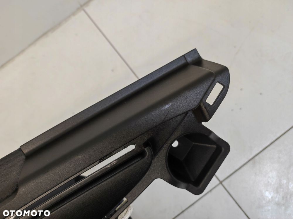 osłona słupka d prowadnica rolety bagażnika prawy tył audi a6 rs6 c8 kombi - 9