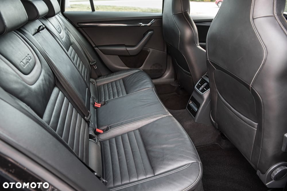 Skoda Octavia 2.0 TSI (Green tec) RS - 31