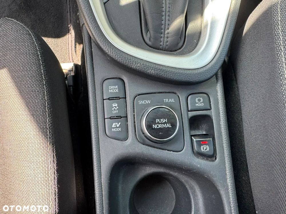 Toyota Yaris Cross Hybrid 1.5 Comfort 4x4 - 16